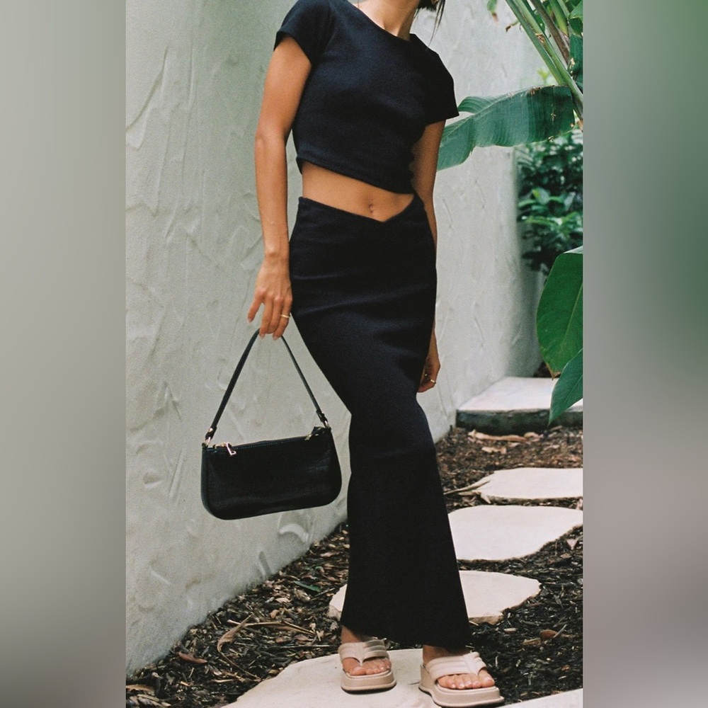 Chic Black Maxi Skirt
